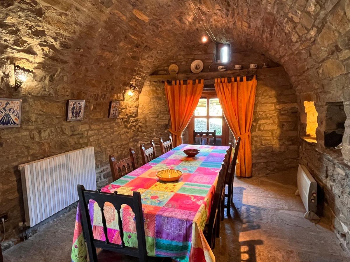 La Abadia Guest House Coscojuela de Sobrarbe Bagian luar foto